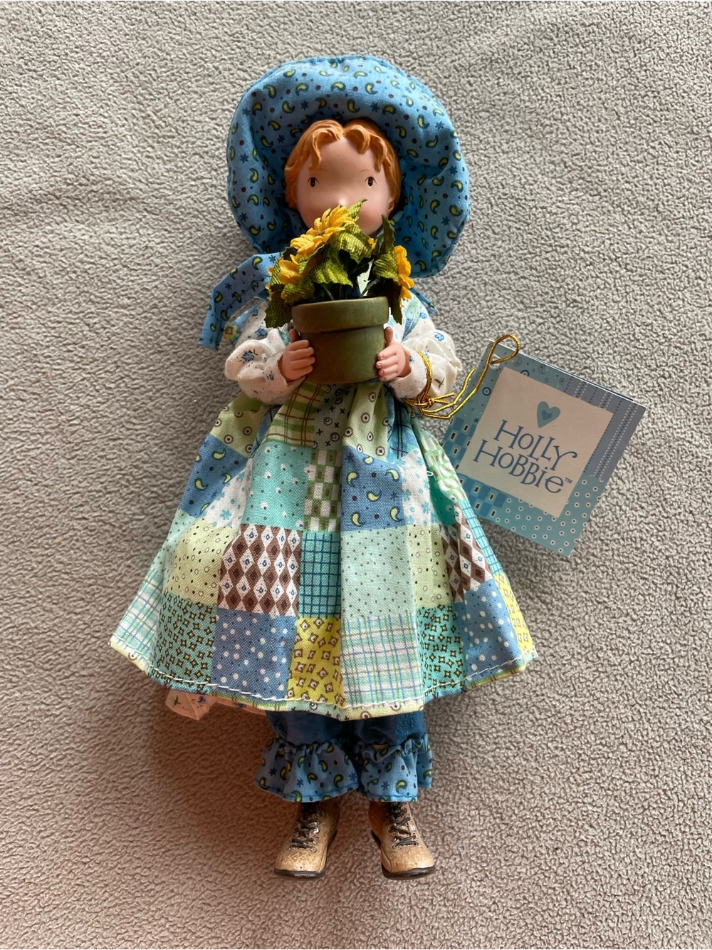 Holly Hobbie 9inch Cloth Doll Figure vintage with Sunflowers and Original Tag